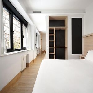 Estudio Mediano con Cama King