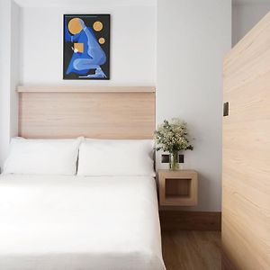 Estudio Mediano con Cama King