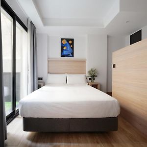 Estudio Mediano con Cama King